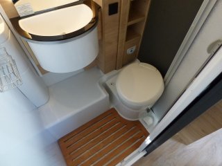 /photos/8844/955fd1d5-1c69-3a0b-0958-0cb668858bfc_i320x240.jpg