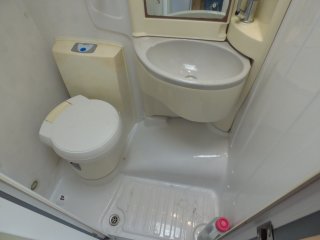 /photos/8844/c0b4feaa-b8cb-361e-20a9-fe43b19a1d94_i320x240.jpg